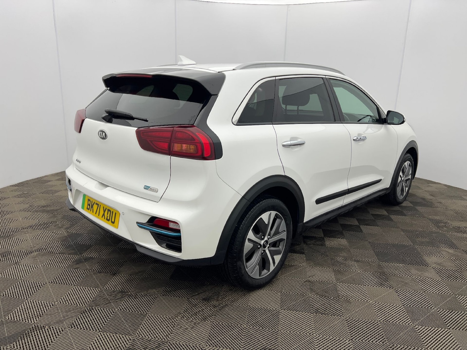 Used Kia Niro 2021 for sale - 77206642: Photo 2