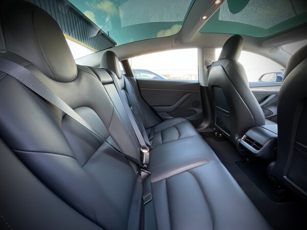 Used Tesla Model 3 2021 for sale - 76128320: Photo 11