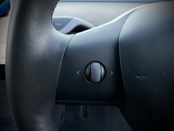 Used Tesla Model 3 2021 for sale - 76128320: Photo 23