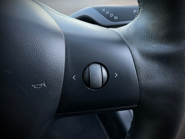 Used Tesla Model 3 2021 for sale - 76128320: Photo 24
