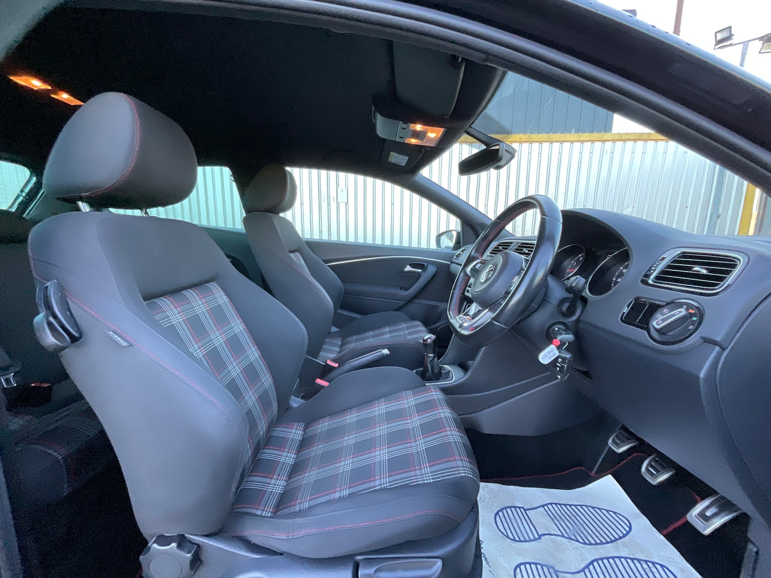 Used Volkswagen Polo 2016 for sale - 76762629: Photo 11