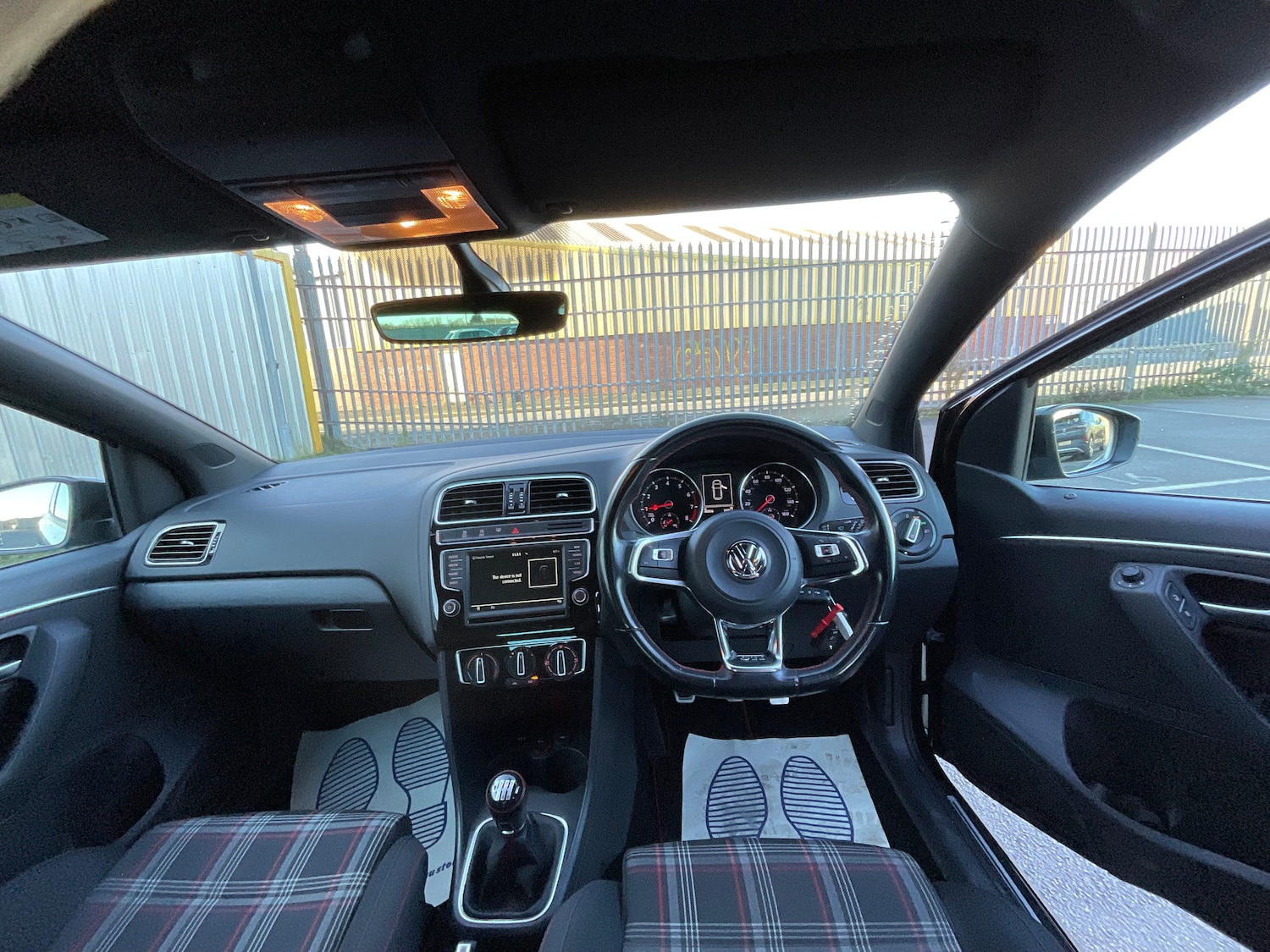 Used Volkswagen Polo 2016 for sale - 76762629: Photo 6