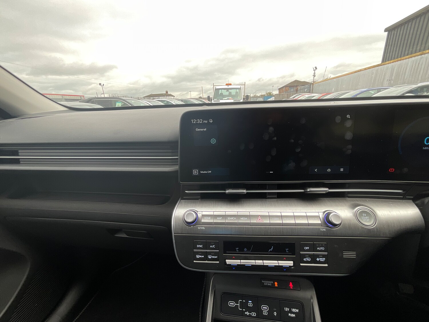 Used Hyundai KONA 2023 for sale - 78038292: Photo 13