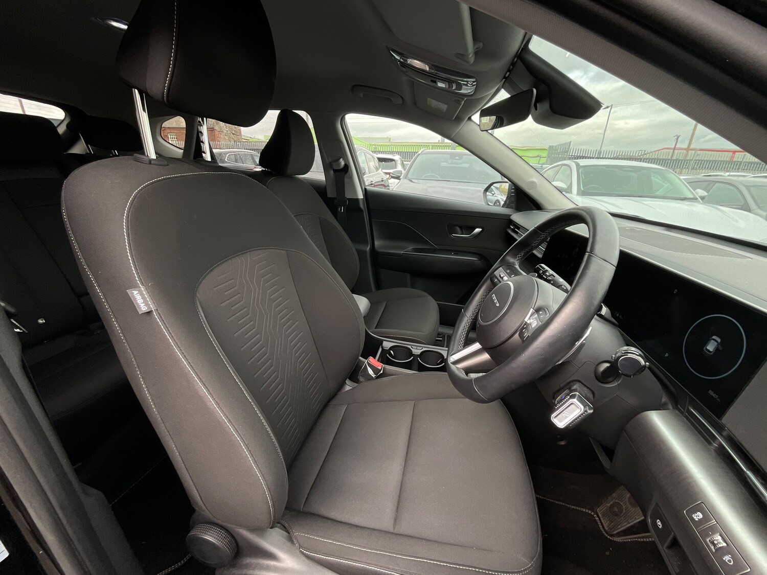 Used Hyundai KONA 2023 for sale - 78038292: Photo 6