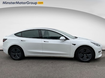 Used Tesla Model 3 2023 for sale - 78121104: Photo