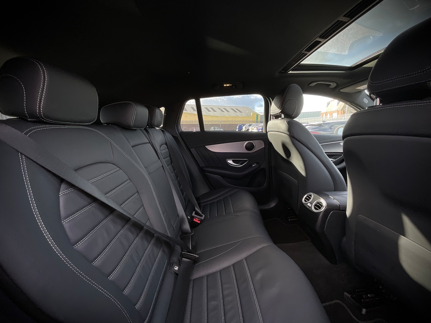 Used Mercedes-Benz EQC 2023 for sale - 76280949: Photo 12