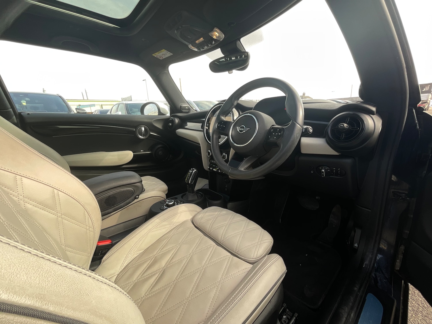 Used MINI Electric Hatch 2023 for sale - 77661499: Photo 7