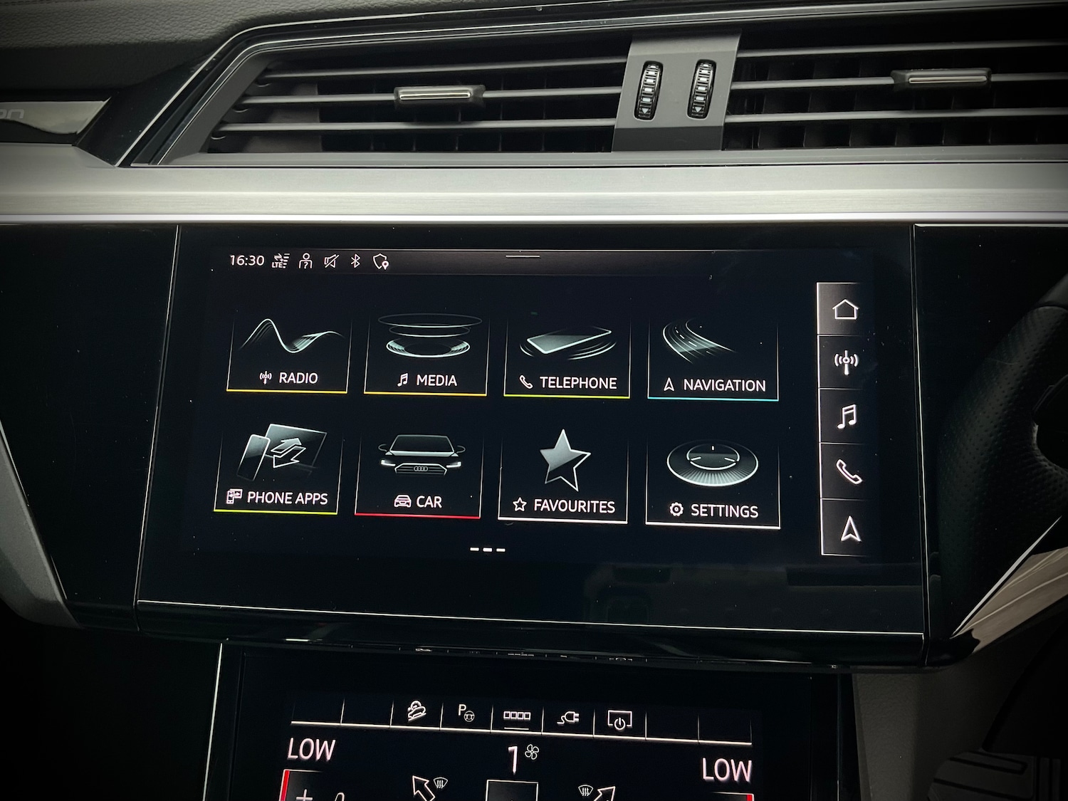 Used Audi e-tron 2022 for sale - 76402762: Photo 31