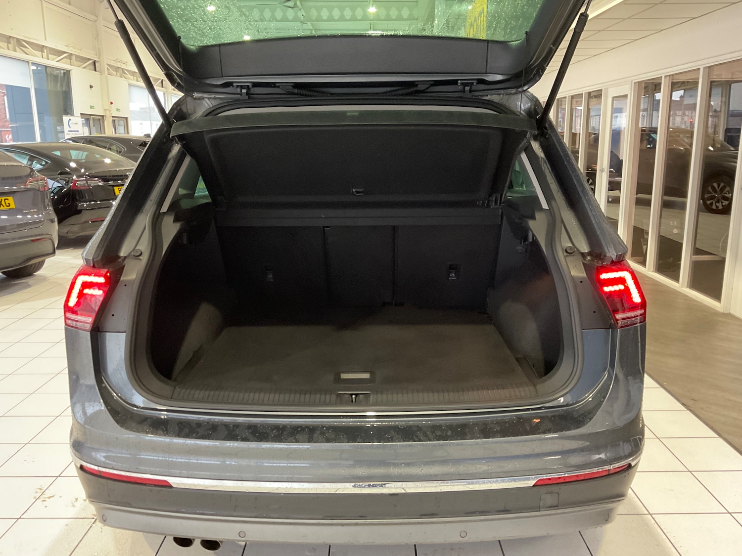 Used Volkswagen Tiguan 2020 for sale - 77650581: Photo 19