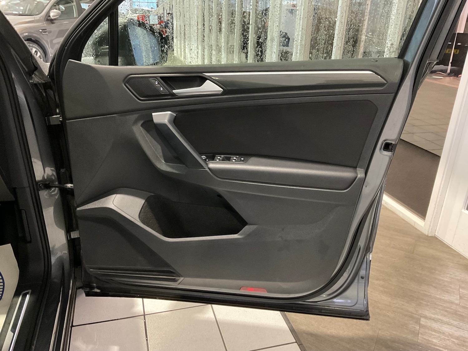 Used Volkswagen Tiguan 2020 for sale - 77650581: Photo 22