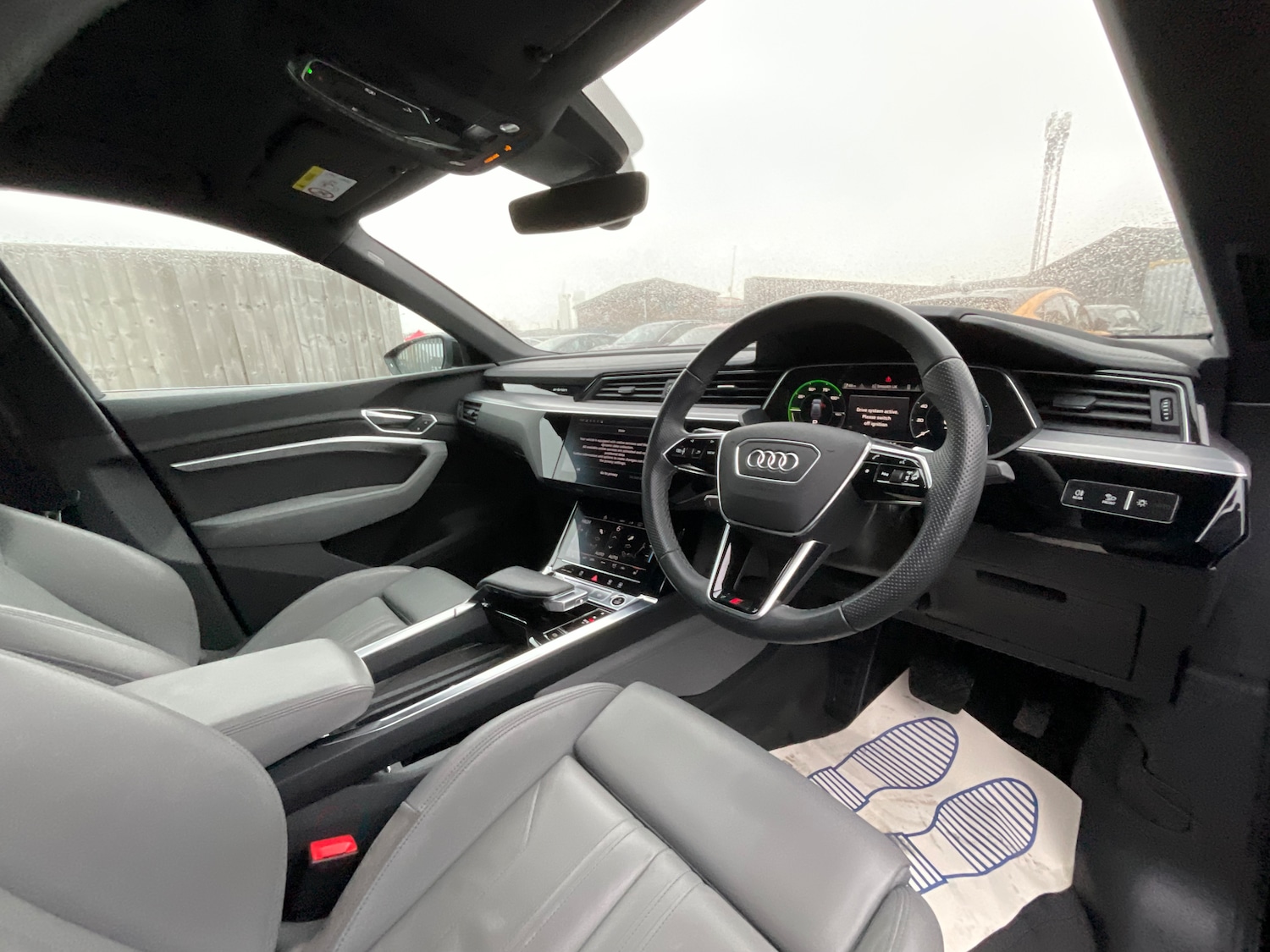 Used Audi e-tron 2022 for sale - 77350701: Photo 7