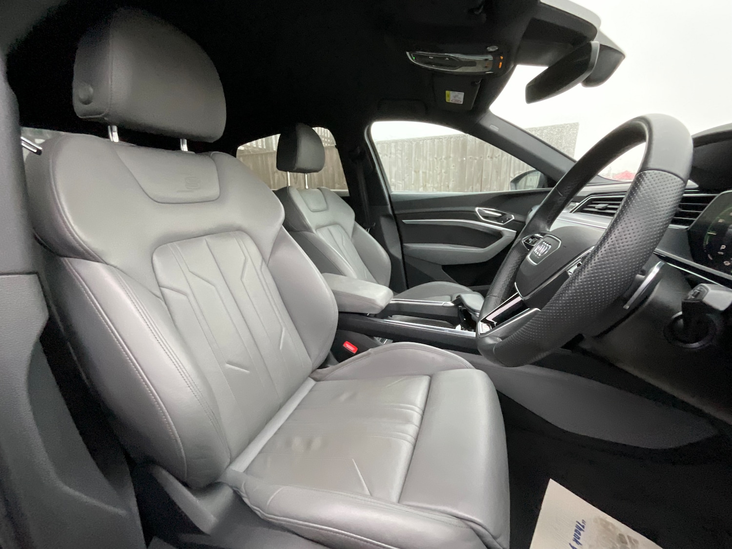 Used Audi e-tron 2022 for sale - 77350701: Photo 8