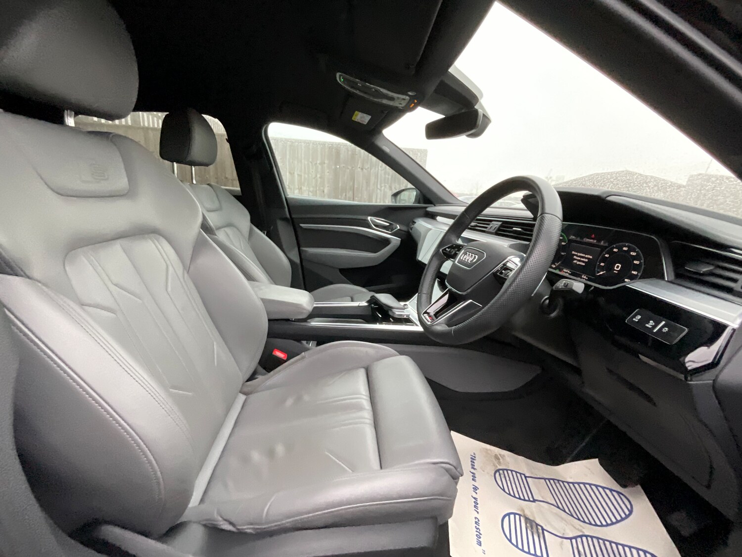 Used Audi e-tron 2022 for sale - 77350701: Photo 9