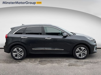Used Kia Niro 2022 for sale - 76036745: Photo 2