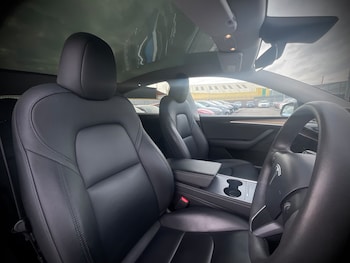 Used Tesla Model Y 2022 for sale - 77432223: Photo