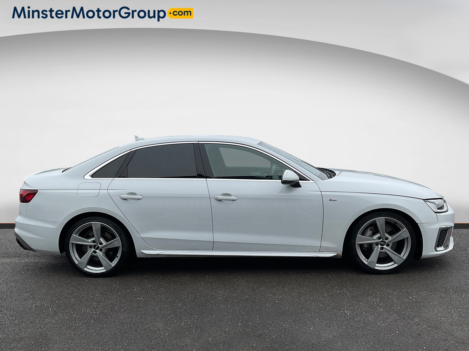 Used Audi A4 2019 for sale - 78168501: Photo 2