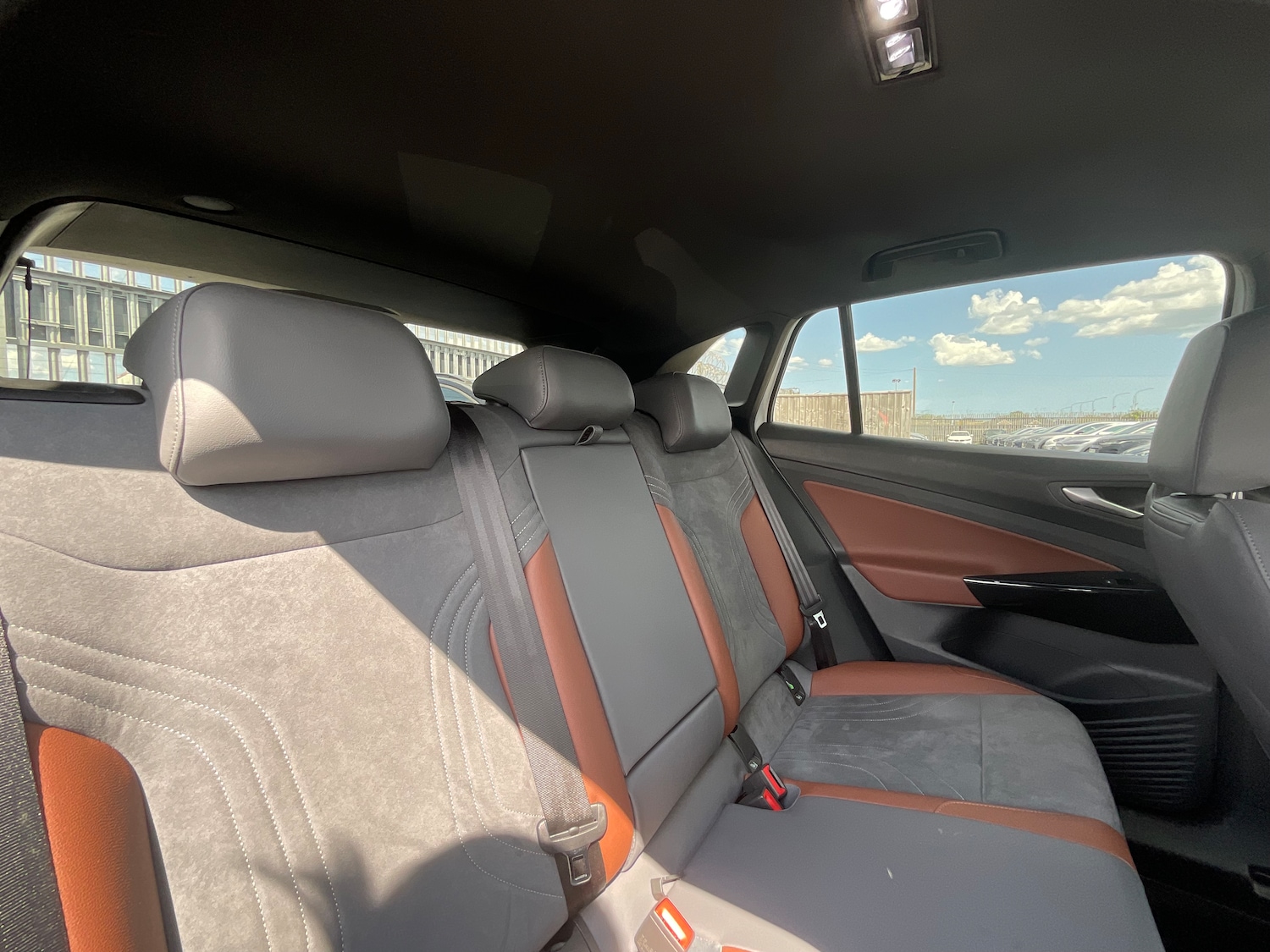 Used Volkswagen ID4 2021 for sale - 76097420: Photo 11