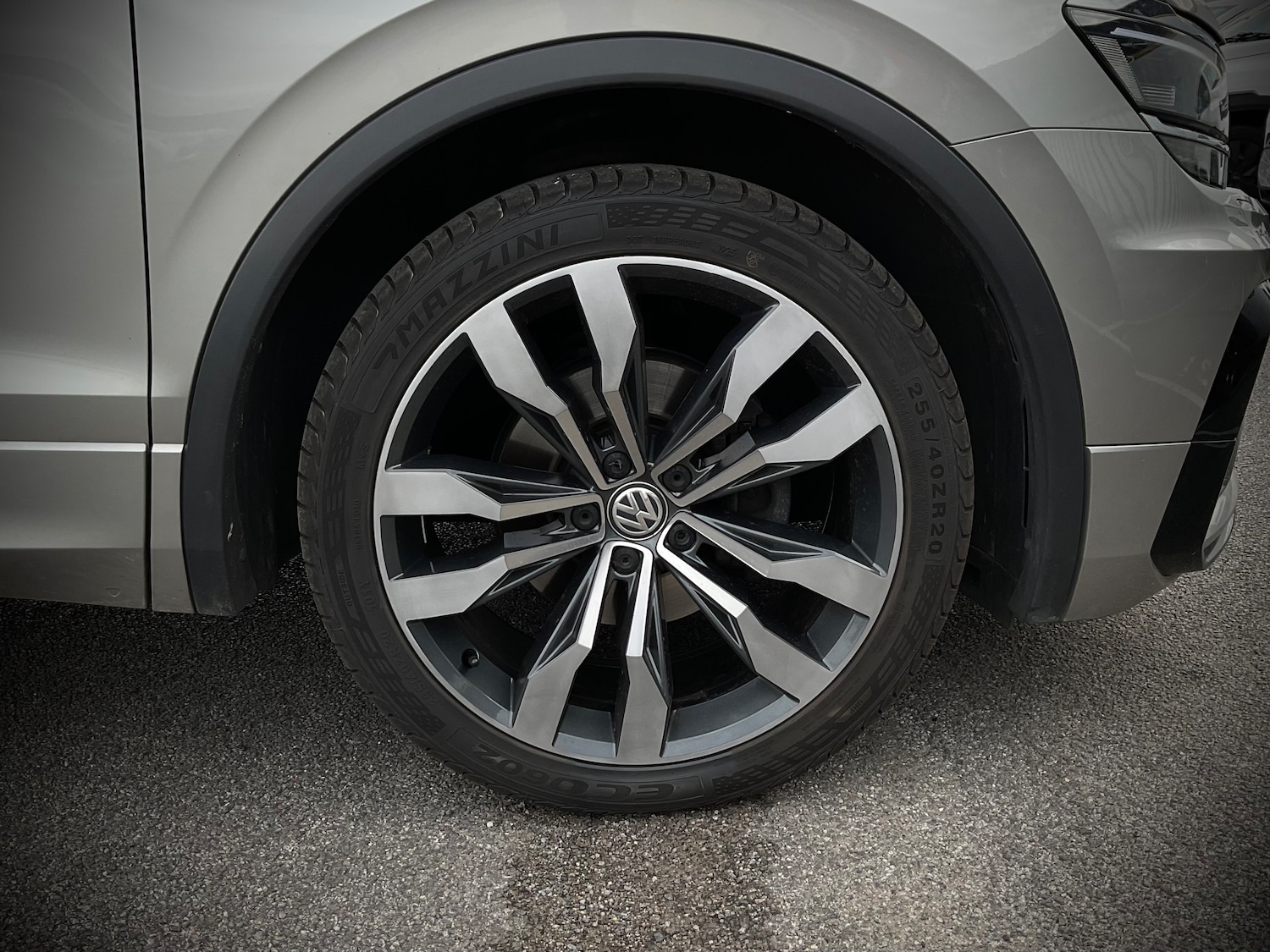 Used Volkswagen Tiguan 2017 for sale - 75754174: Photo 43