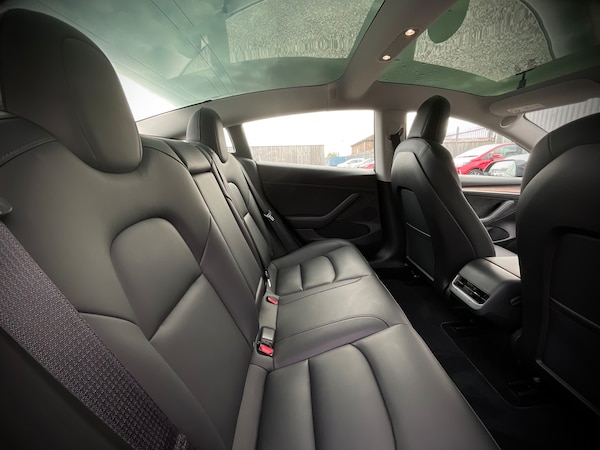 Used Tesla Model 3 2022 for sale - 76257098: Photo 11