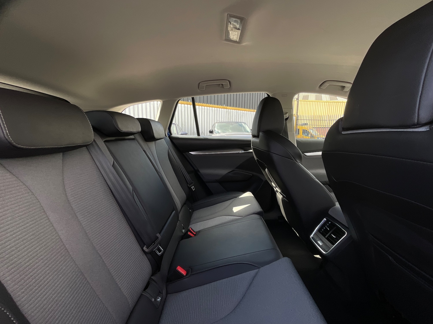 Used Skoda Enyaq 2022 for sale - 75975104: Photo 12
