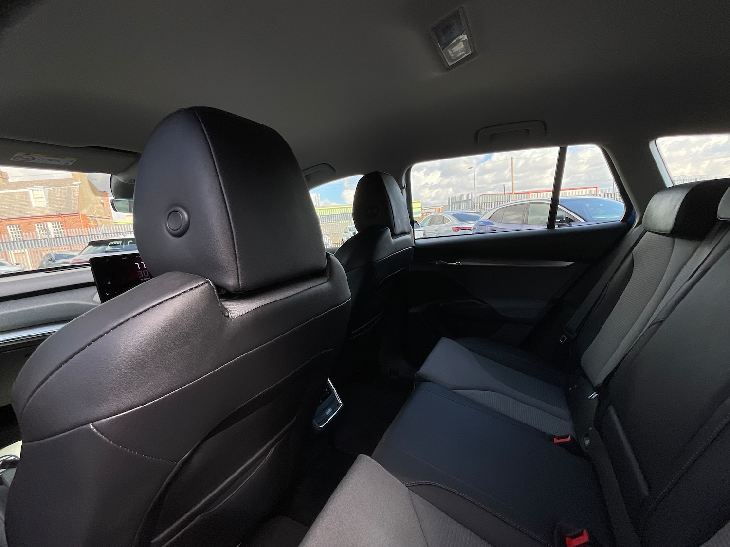 Used Skoda Enyaq 2022 for sale - 75975104: Photo 13
