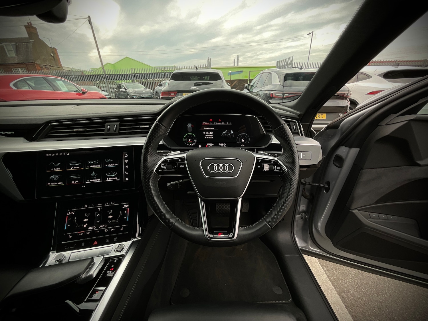 Used Audi e-tron 2022 for sale - 76069791: Photo 19