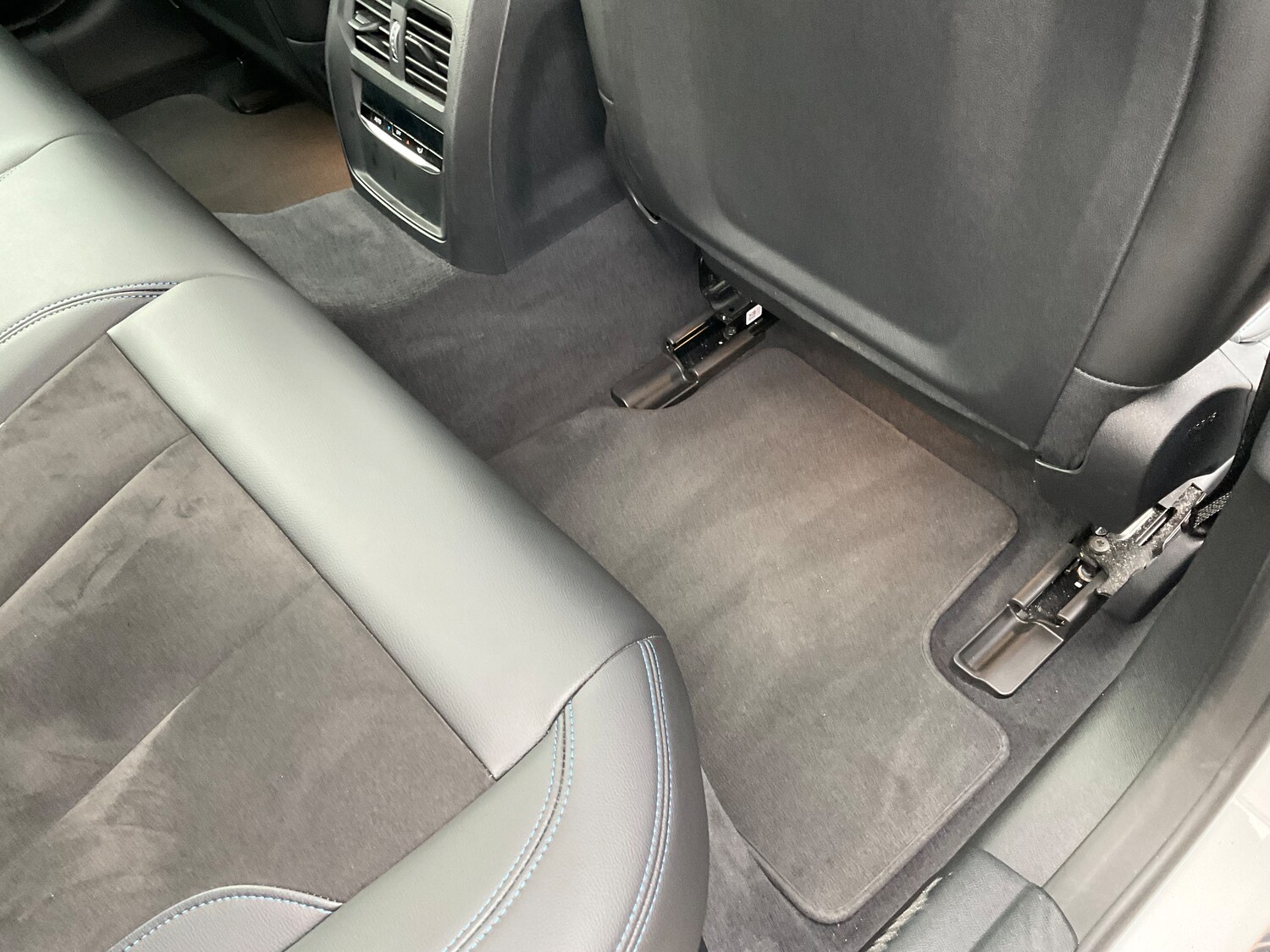 Used BMW i4 2022 for sale - 77194934: Photo 26