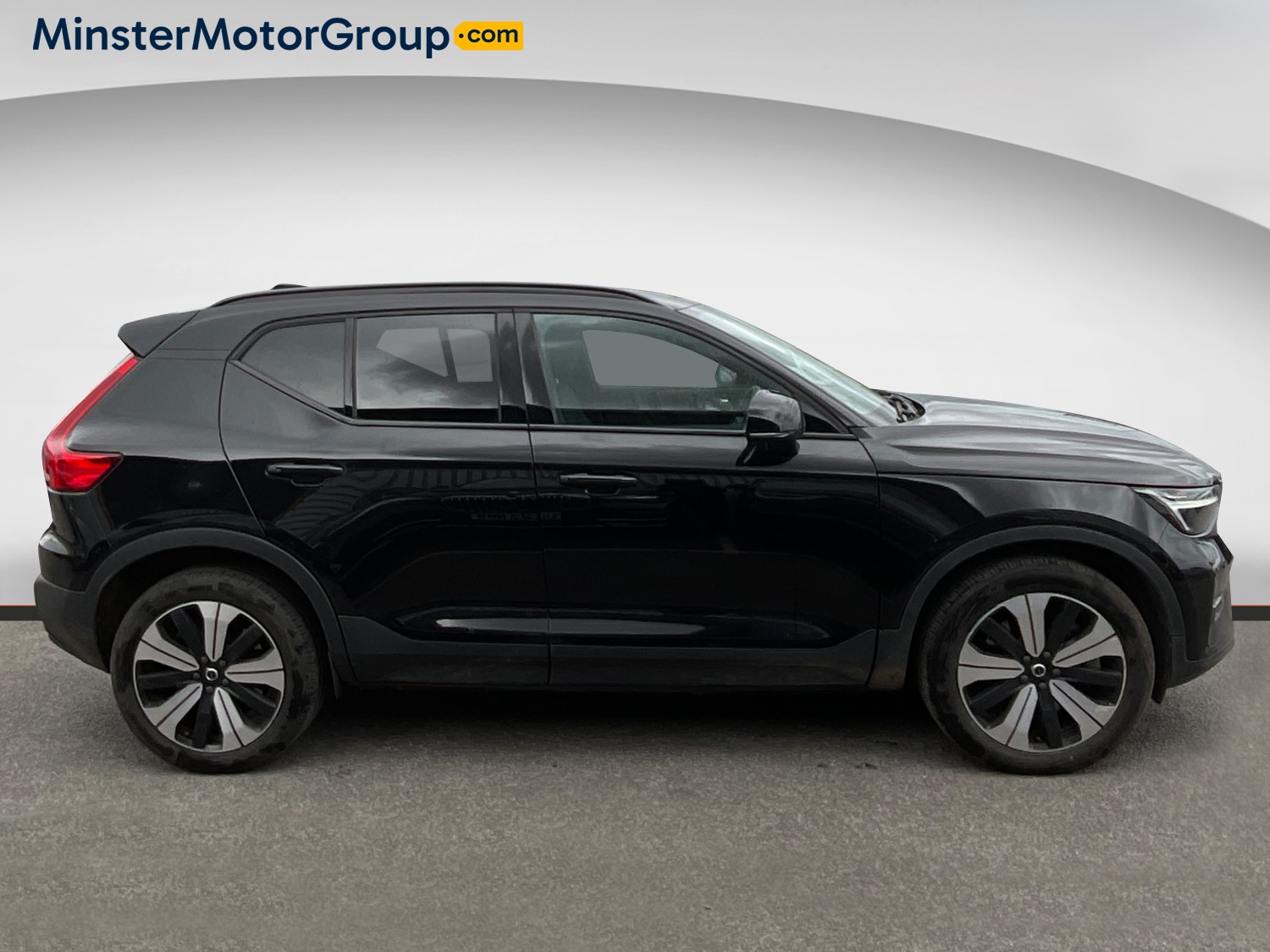 Used Volvo XC40 2023 for sale - 78209575: Photo 2