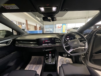 Used Audi Q4 e-tron 2024 for sale - 77415274: Photo