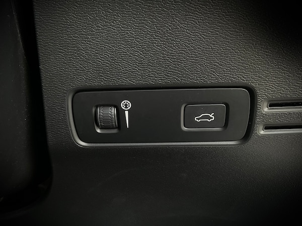 Used Volvo XC40 2022 for sale - 75512541: Photo 27
