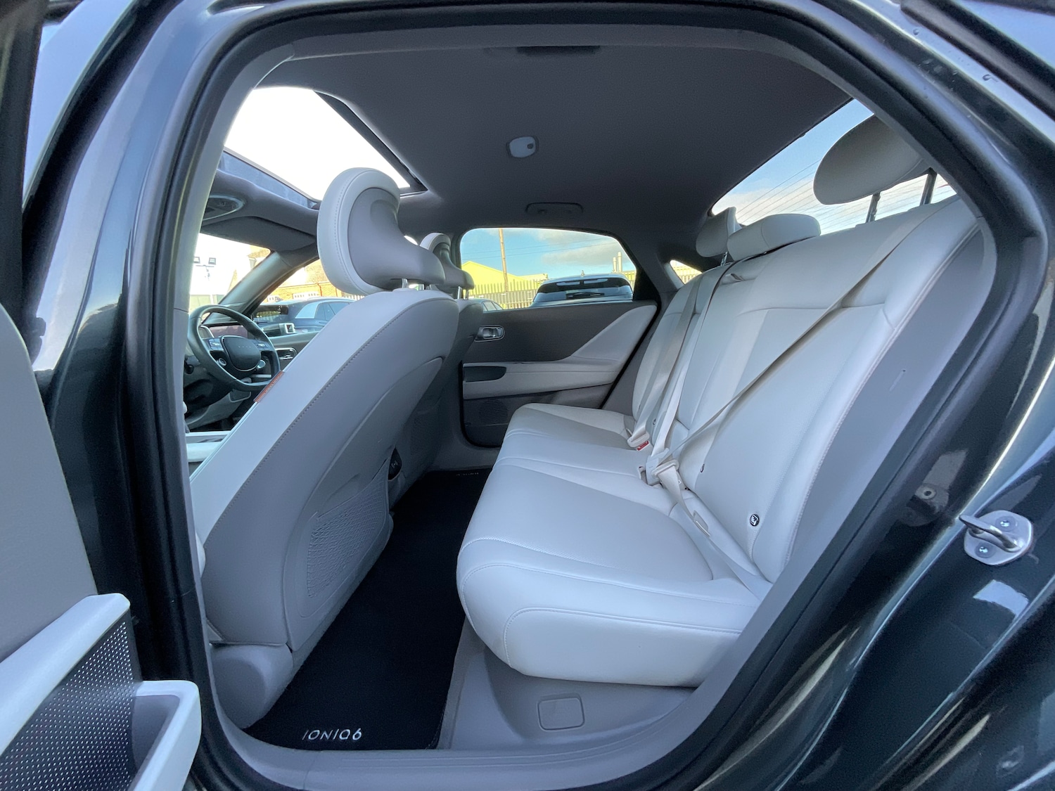 Used Hyundai IONIQ 6 2023 for sale - 77233372: Photo 15