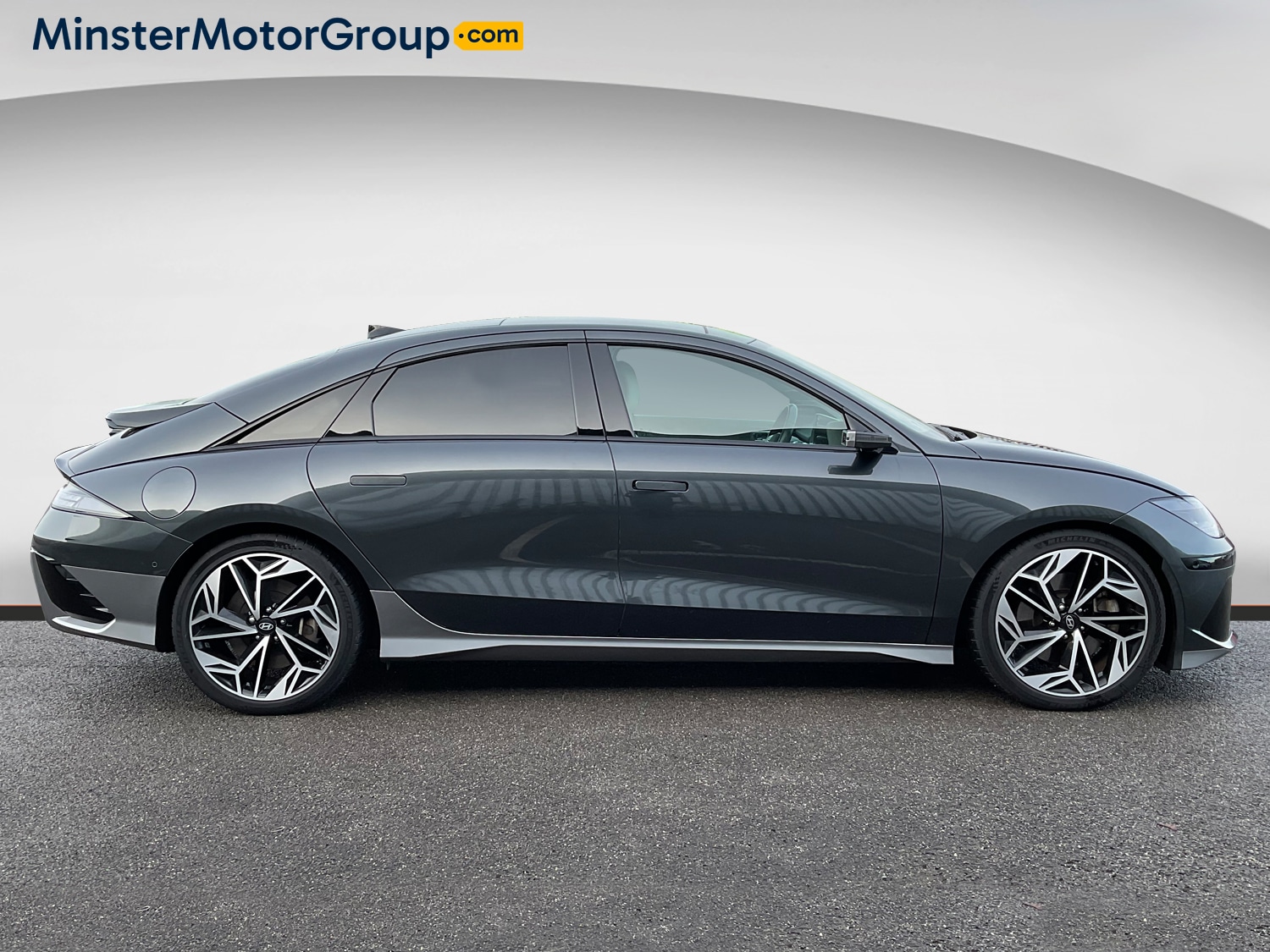 Used Hyundai IONIQ 6 2023 for sale - 77233372: Photo 2