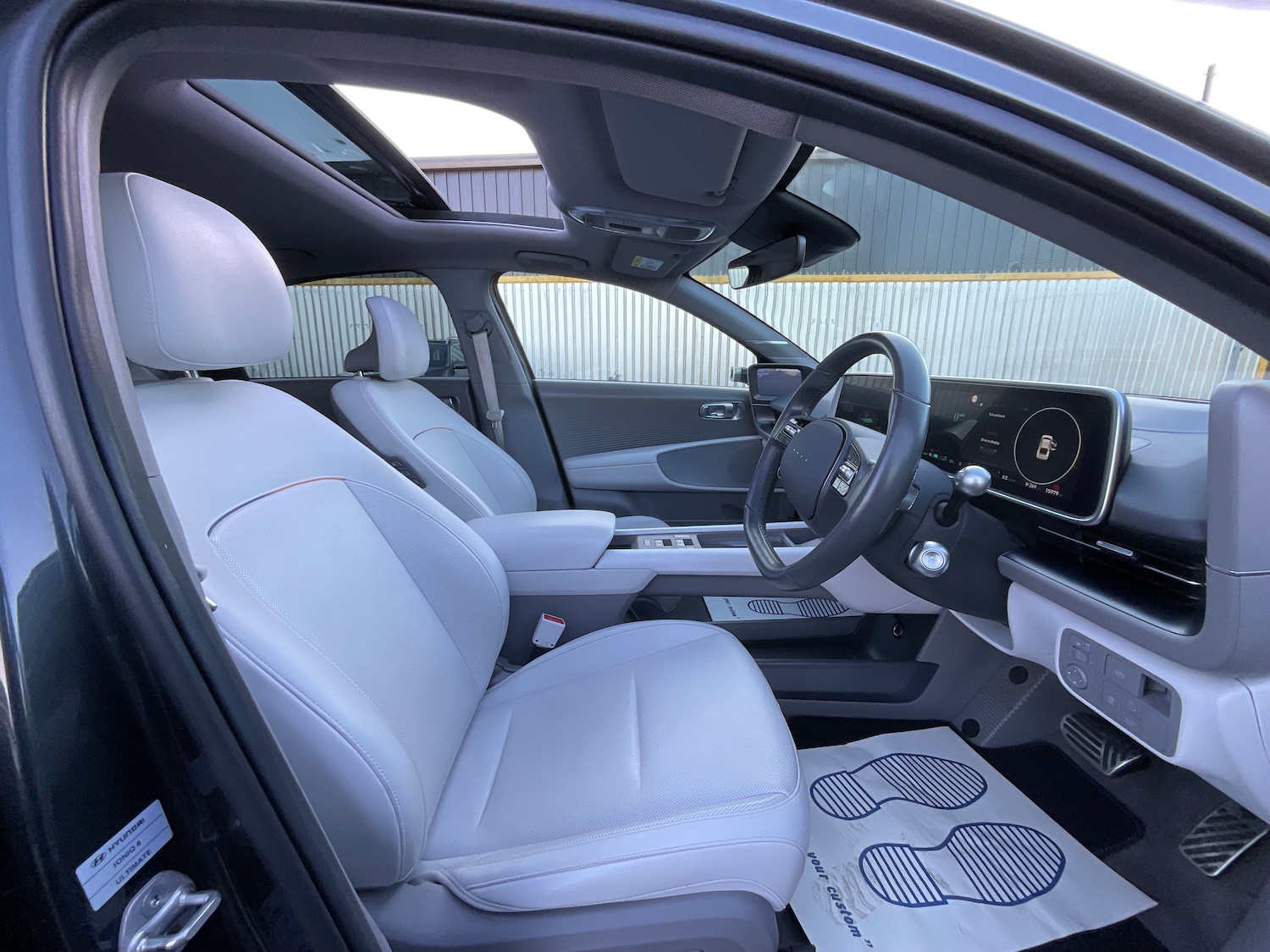 Used Hyundai IONIQ 6 2023 for sale - 77233372: Photo 9