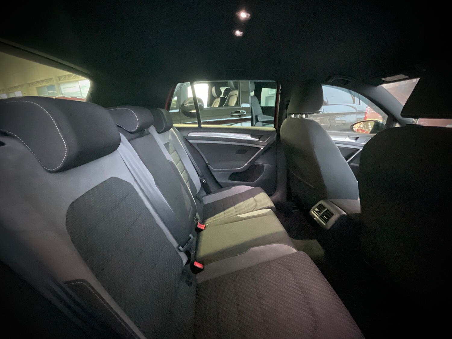 Used Volkswagen Golf 2018 for sale - 77500921: Photo 11