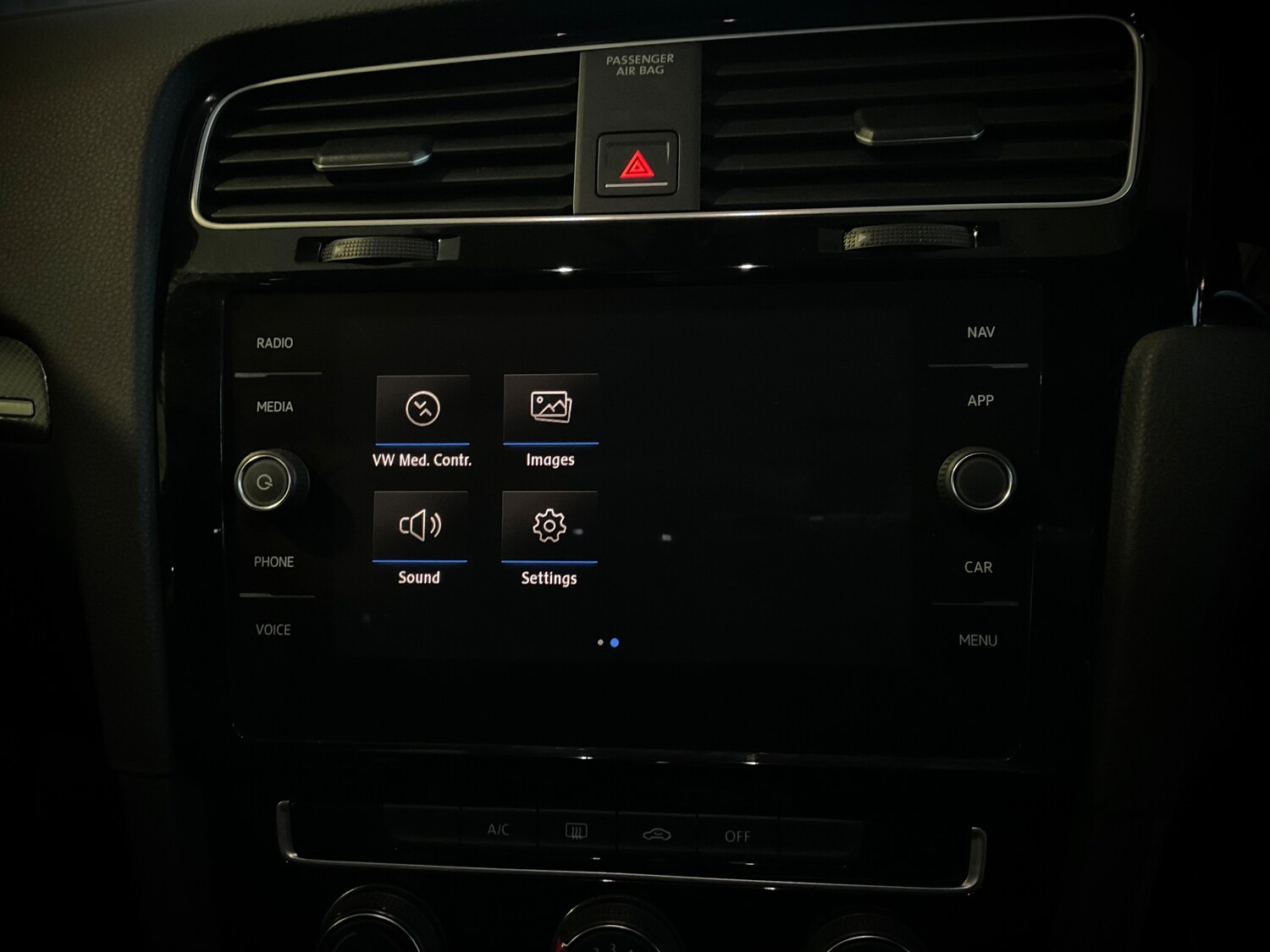 Used Volkswagen Golf 2018 for sale - 77500921: Photo 32