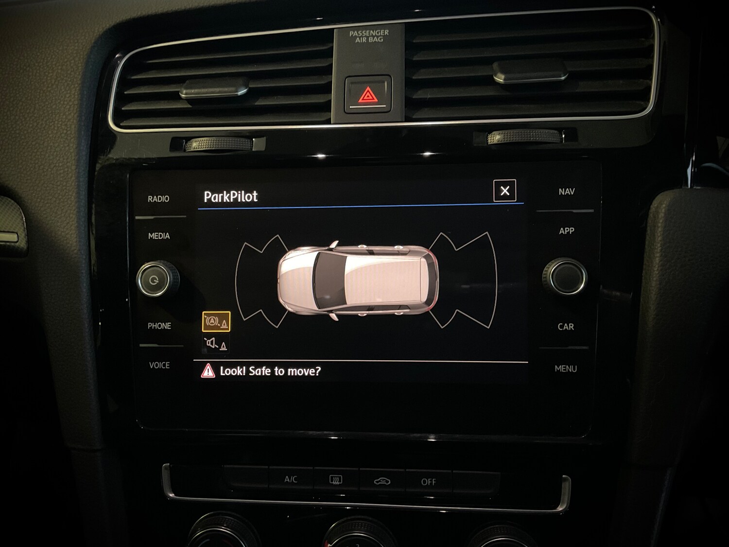 Used Volkswagen Golf 2018 for sale - 77500921: Photo 36