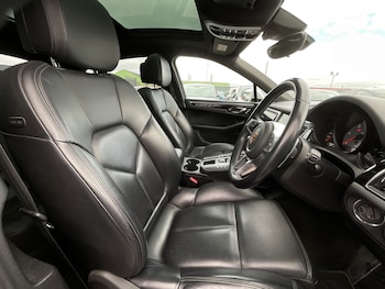 Used Porsche Macan 2017 for sale - 78512584: Photo