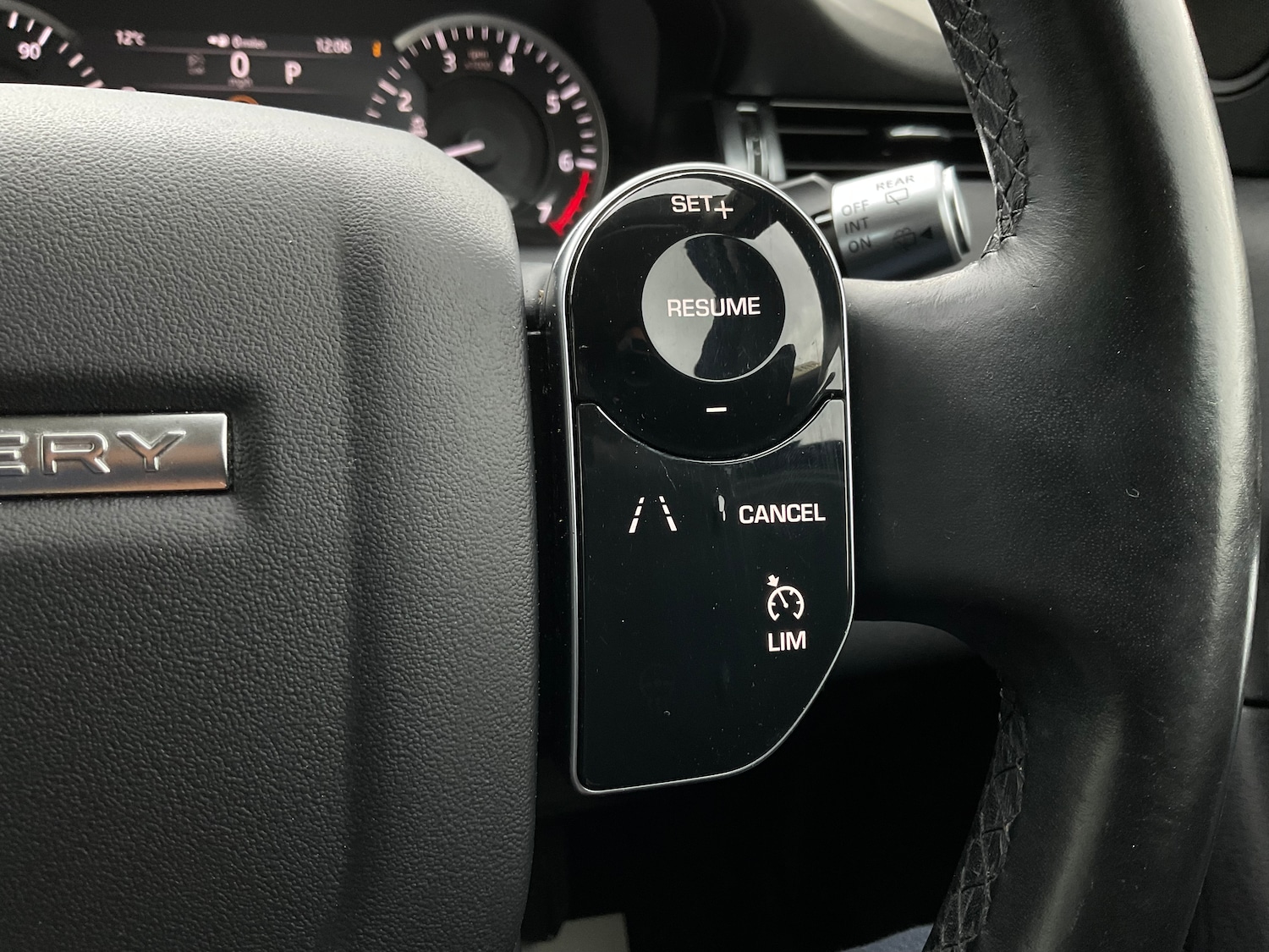 Used Land Rover Discovery Sport 2019 for sale - 76364752: Photo 28