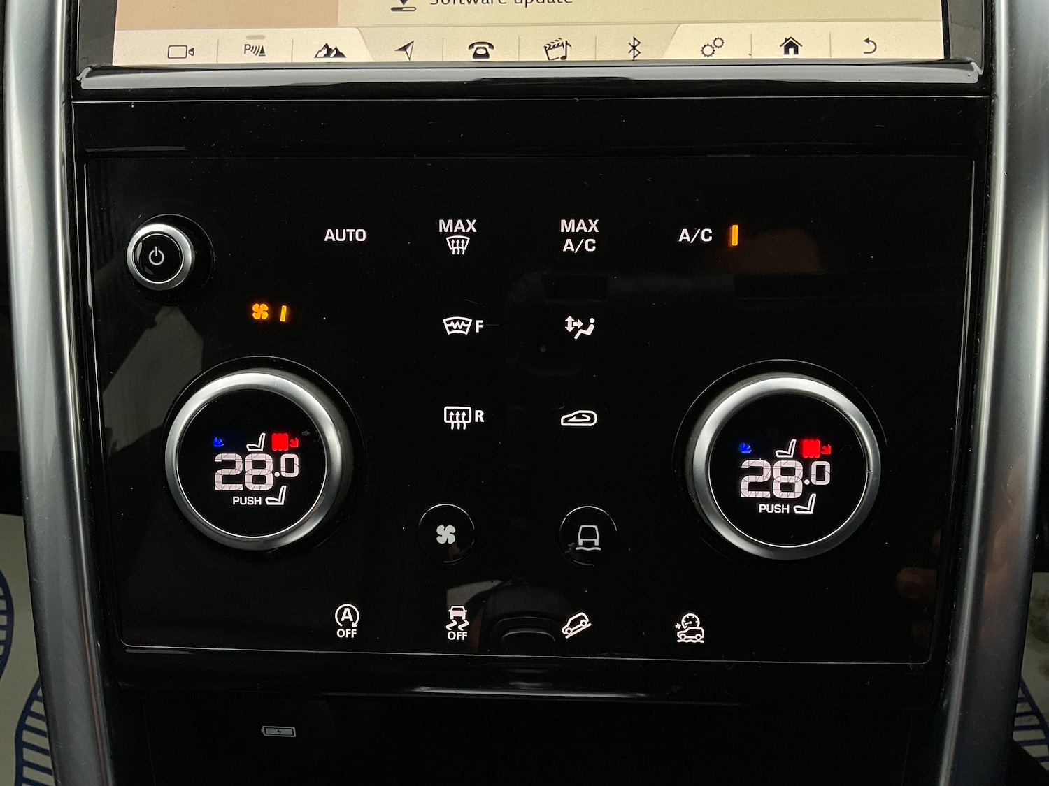 Used Land Rover Discovery Sport 2019 for sale - 76364752: Photo 30