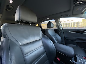 Used Kia Sorento 2018 for sale - 76774568: Photo