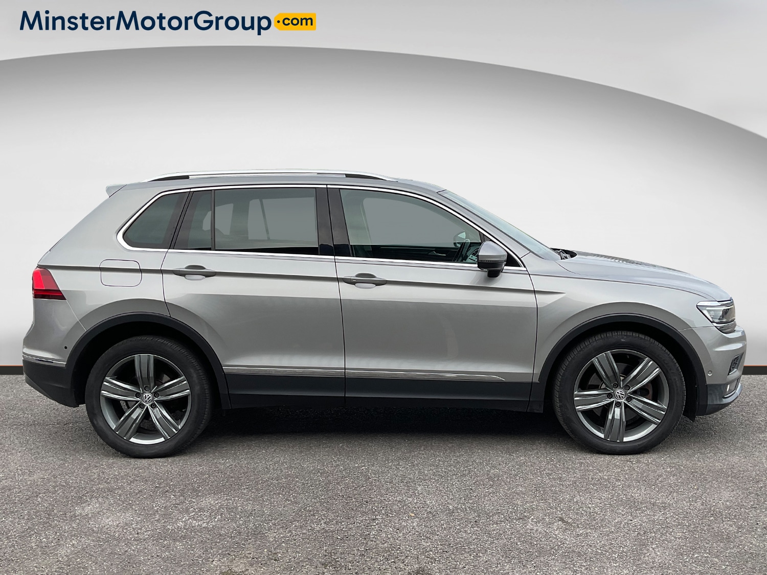 Used Volkswagen Tiguan 2017 for sale - 76257097: Photo 2