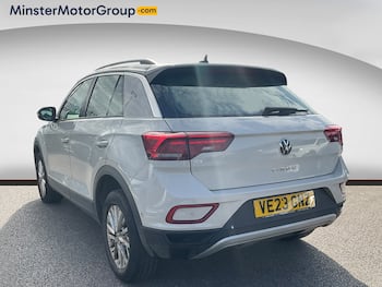 Used Volkswagen T-Roc 2023 for sale - 79588520: Photo