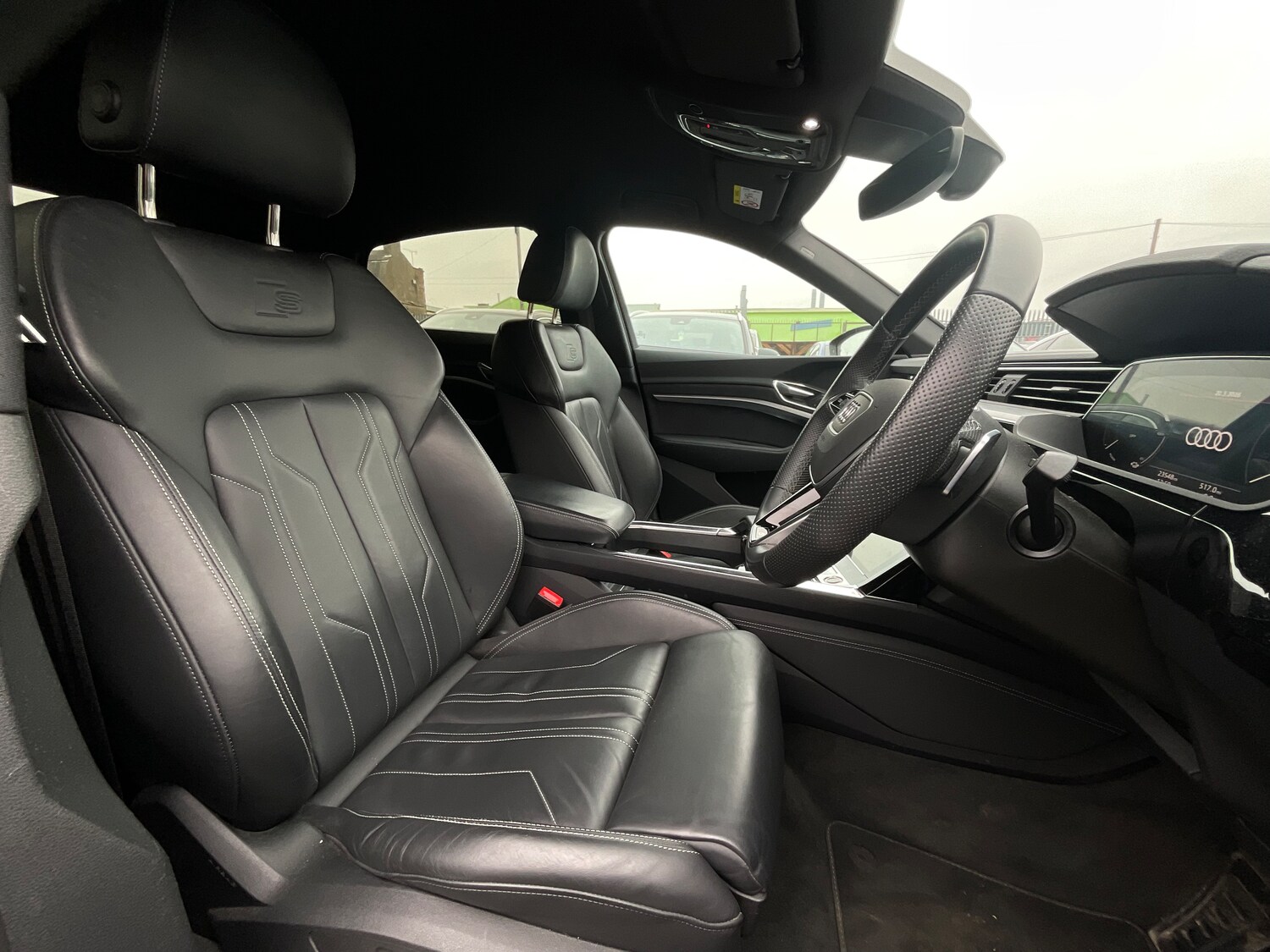 Used Audi e-tron 2022 for sale - 77973525: Photo 6