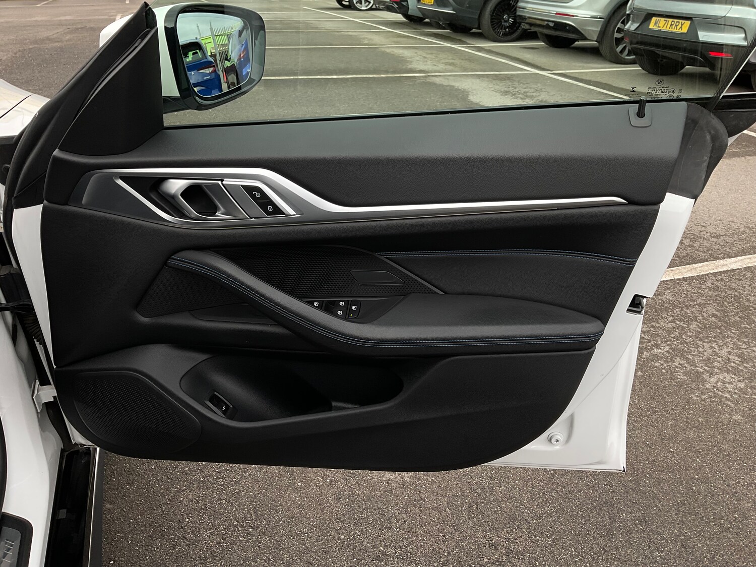 Used BMW i4 2022 for sale - 76412798: Photo 27