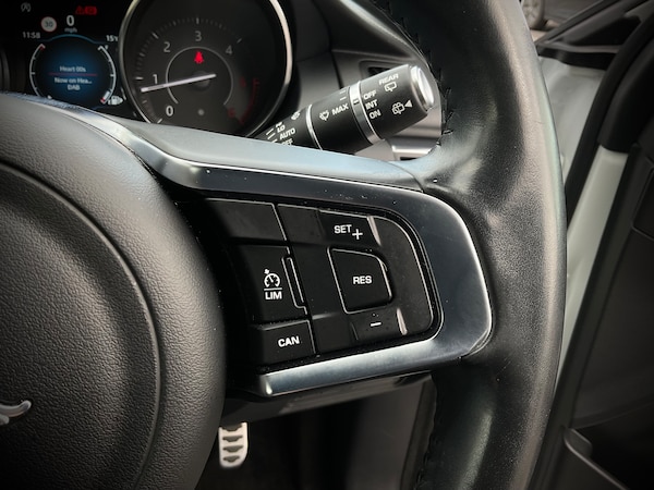 Used Jaguar E-Pace 2019 for sale - 76171311: Photo 25