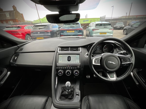Used Jaguar E-Pace 2019 for sale - 76171311: Photo 6