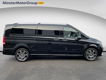 Used Mercedes-Benz V-Class 2023 for sale - 77661520: Photo