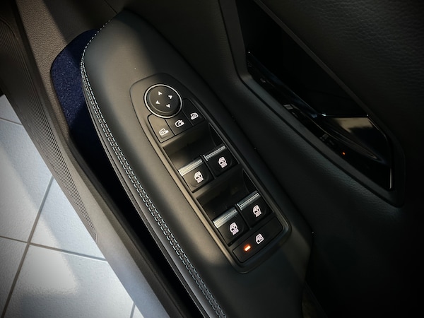 Used Renault Scenic E-Tech 2024 for sale - 75360826: Photo 21