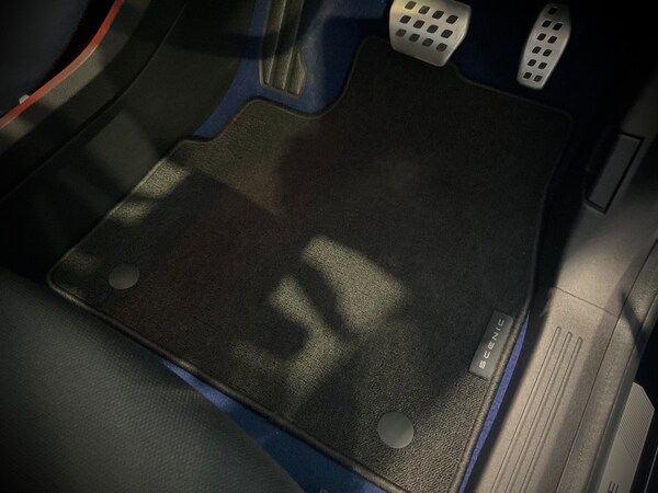 Used Renault Scenic E-Tech 2024 for sale - 75360826: Photo 34