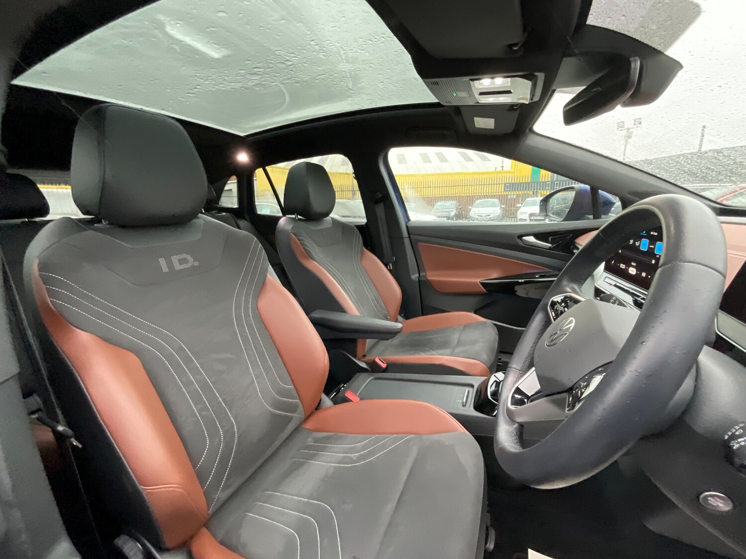 Used Volkswagen ID.4 2021 for sale - 77125348: Photo 8